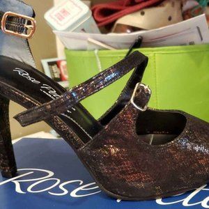 NWB Walking Cradles LEXI $50